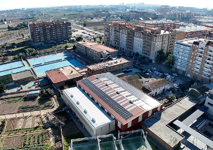 foto noticia Iberdrola potencia las comunidades solares con las que acceder a los beneficios del autoconsumo.